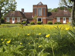 20140603123420-Sandham-Memorial-Chapel-main.jpg